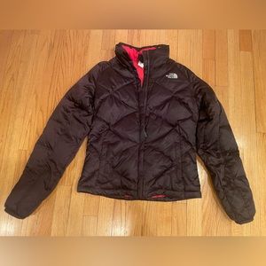 North Face women’s 550 snow jacket (burgundy) ***price reduced***